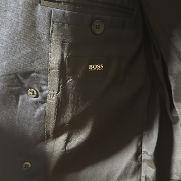 Hugo Boss wool/mohair Blue double breasted slim fit suit size 36R - Picture 3 of 7